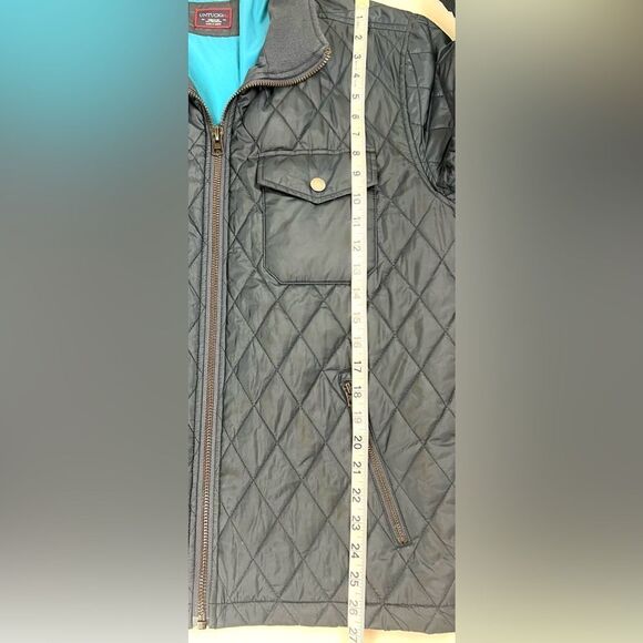 Untuckit Marne Navy Quilted Lightweight Jacket - Picture 12 of 14